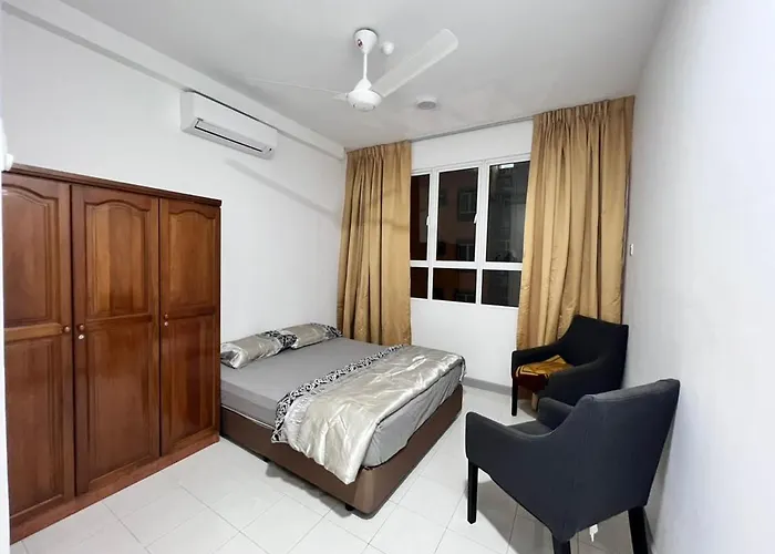 Qaisara Qais Homestay
